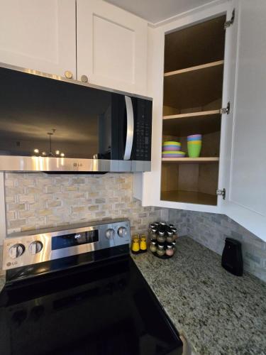 True comfort and relaxation-2bd, parking, beach photo 9
