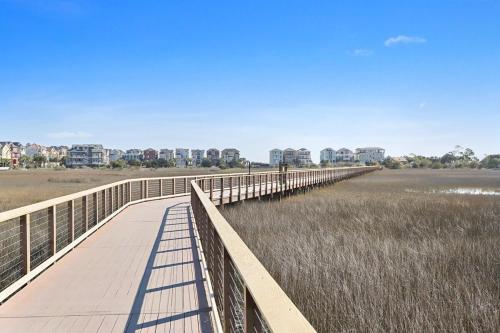 True comfort and relaxation-2bd, parking, beach photo 14