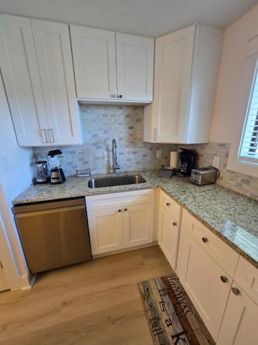 True comfort and relaxation-2bd, parking, beach photo 40