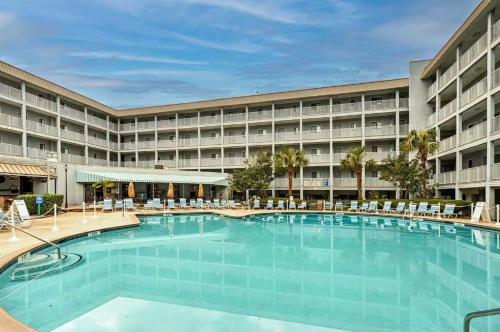 True comfort and relaxation-2bd, parking, beach photo 5