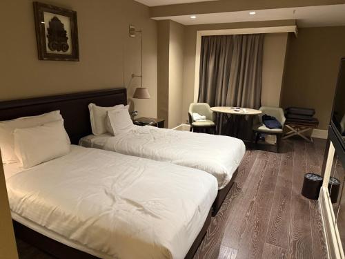 New Modern Apartment Puerto Banus