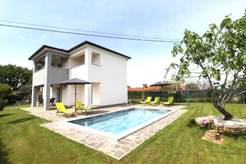 Apartment Villa Mares 1