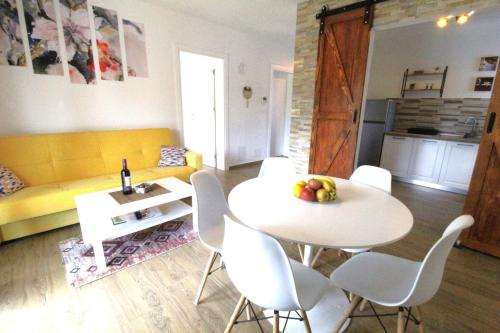 Apartment Villa Mares 1