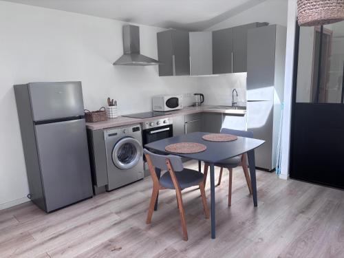 Joli T2 calme avec jardin proche centre et Zénith