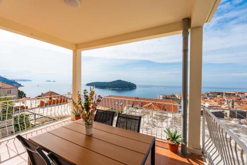 Aquarius Sea View Apartment