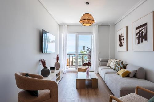 Superb Location Beachfront , 3 bed with terrace