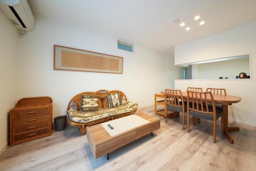 IWA House 2 brand new detached house with convenient transportation near Namba Shinsaibashi and Nipponbashi with two toilets and two bathrooms