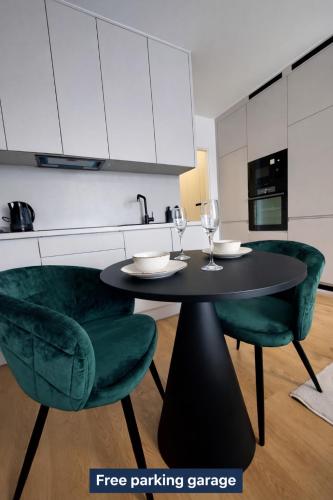 Apartman Zoku s private garage parking free