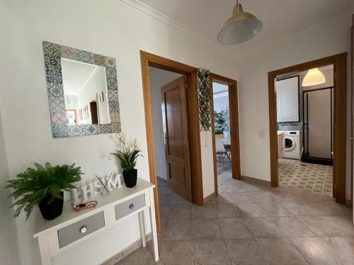 Cabanas Apartment Private Pool & Free Parking 5 min drive to beach
