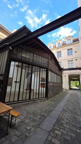 Central Paris, Marais,Place des Vosges