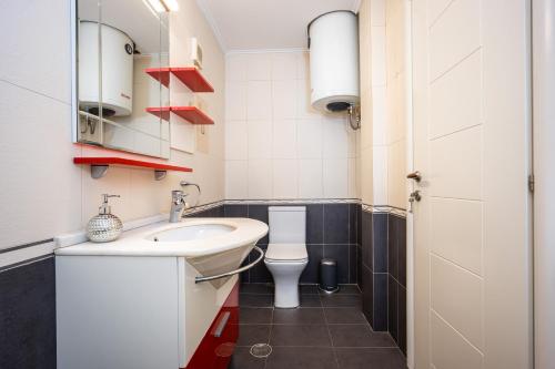 Charming Maisonette In Southern Suburbs