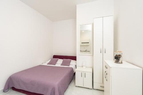 Aries Studio Apartment