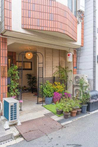 Namba 6min 2 lines 5DK 10pax house