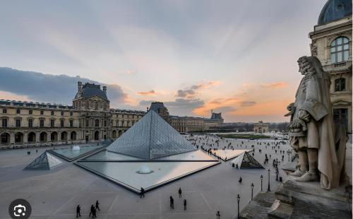 Charming Studio Louvre