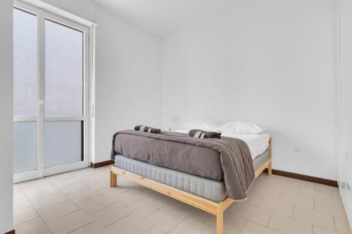 Luminous Designer Home near Paolo Sarpi - Messina
