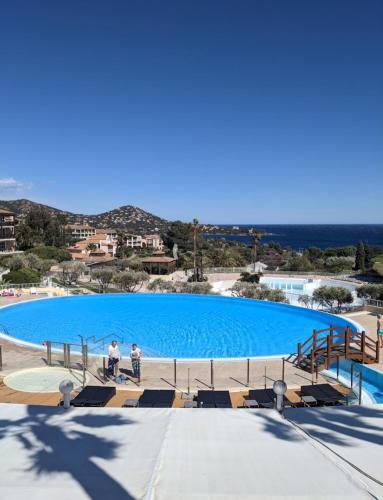 Appartement rez de jardin 4 personnes CAP ESTEREL