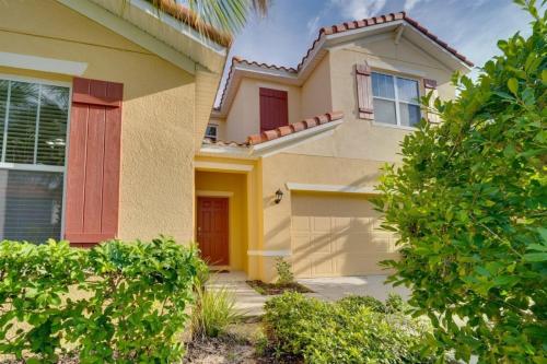 7BR Resort Pool Home Near Disney - 8004 photo 3