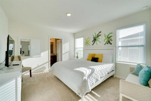 7BR Resort Pool Home Near Disney - 8004 photo 6