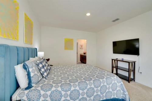 7BR Resort Pool Home Near Disney - 8004 photo 19