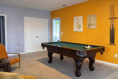 7BR Resort Pool Home Near Disney - 8004 photo 25