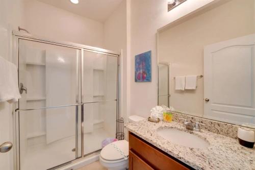7BR Resort Pool Home Near Disney - 8004 photo 30