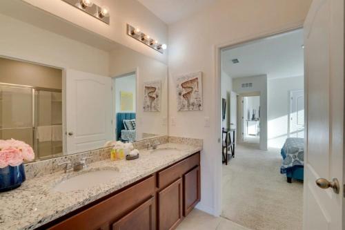 7BR Resort Pool Home Near Disney - 8004 photo 31