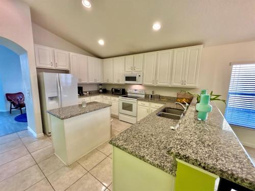 610 Beautiful 5BR Single-Story W Pool in Resort photo 57