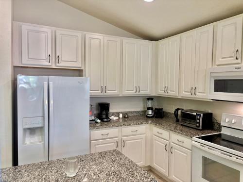 610 Beautiful 5BR Single-Story W Pool in Resort photo 58