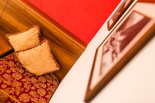 a close up of a piece of bread on a chair at Hotel Welponer in Selva di Val Gardena