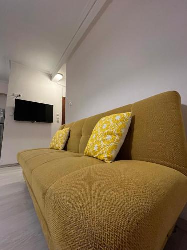 PLAKA Central Apartment