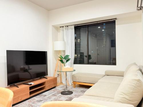 Cozy Apartment in Central Asakusa Walk to Shopping and Dining