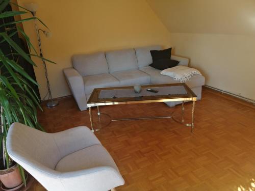 Svetainės erdvė apgyvendinimo įstaigoje Ferienwohnung Varmissen nah bei Göttingen