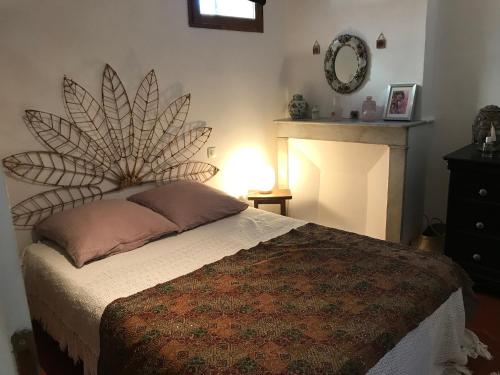 Le Cocon des Halles-Appartement Haussmannien au centre de Sète