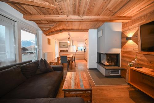 Penthouse Glacier View 10 5 incl SUMMER CARD by All in One Apartments