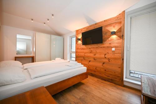 Penthouse Glacier View 10 5 incl SUMMER CARD by All in One Apartments