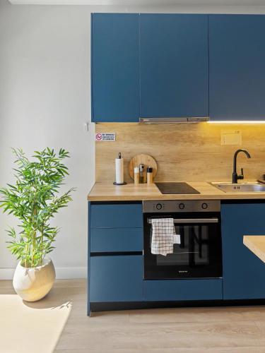 Estia Premium Apartments - Valouritou 25 Big Balcony
