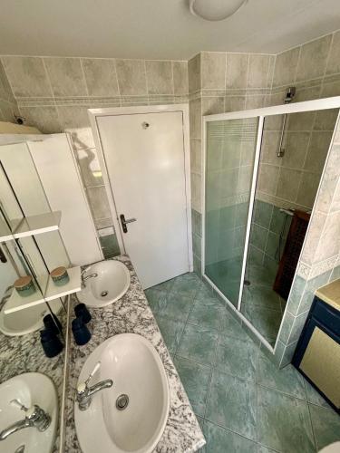 Apartment South terrace-Sea view -Jacuzzi- Beach - 4 guests