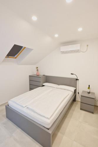 Apartmani Ramljak -Soba-Zimmer-Room für zwei "Ana-Marija"