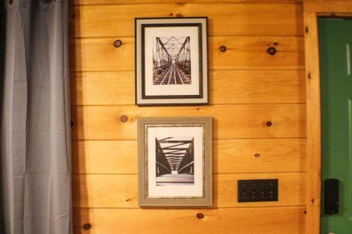 Oh Deer - Studio Wooded Twin Cabin, Hot Tub, TV & Wifi photo 38
