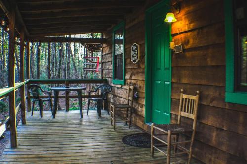 Oh Deer - Studio Wooded Twin Cabin, Hot Tub, TV & Wifi photo 44