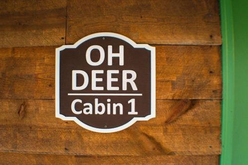 Oh Deer - Studio Wooded Twin Cabin, Hot Tub, TV & Wifi photo 45