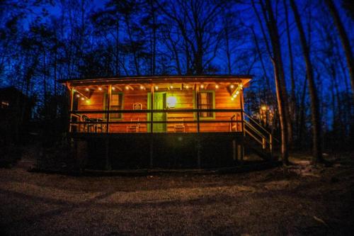 Oh Deer - Studio Wooded Twin Cabin, Hot Tub, TV & Wifi photo 58