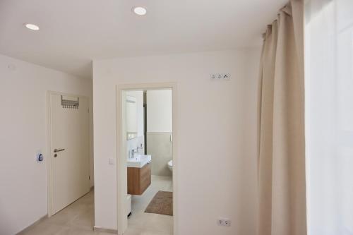 Apartmani Ramljak - Soba-Zimmer-Room für zwei "Marijana"