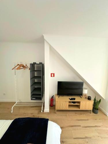Modern Studio with Private Terrace - Near Beaches