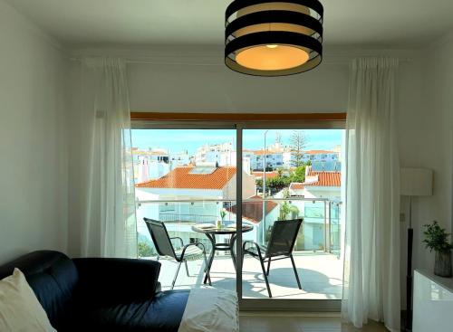 Modern Beach House in Albufeira