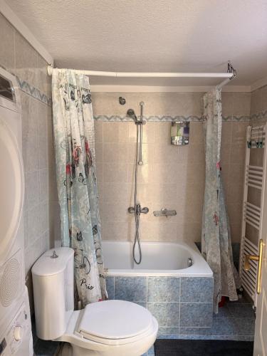 Beachside Family Apartment 2 Bedrooms Sleeps 6 - Perea