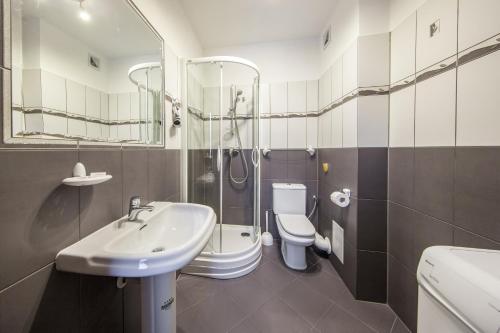 Kúpeľňa v ubytovaní Apart4You Apartamenty Bulwary25