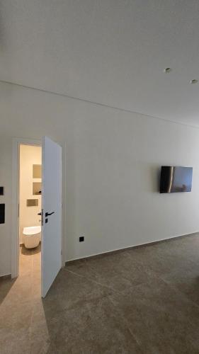 Artemis Suite Romantic Jacuzzi Retreat Private