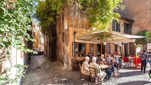 Rental in Rome - Scala Suite