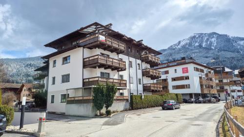 Ski & Golf Suite 25 with Maiskogel View by All in One Apartments